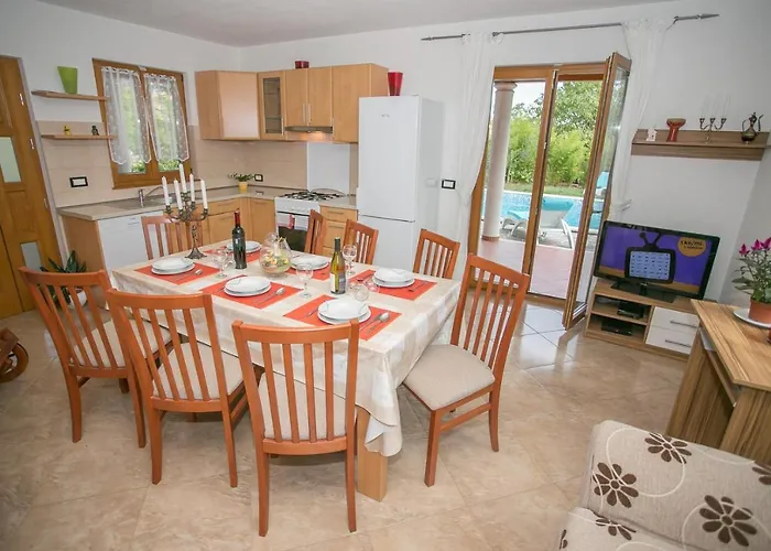 Pleasant Valmonida With Pool, Sauna, Gym And Bbq Villa
