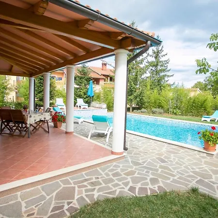 Villa Pleasant Valmonida With Pool, Sauna, Gym And Bbq