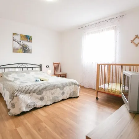 Villa Pleasant Valmonida With Pool, Sauna, Gym And Bbq *